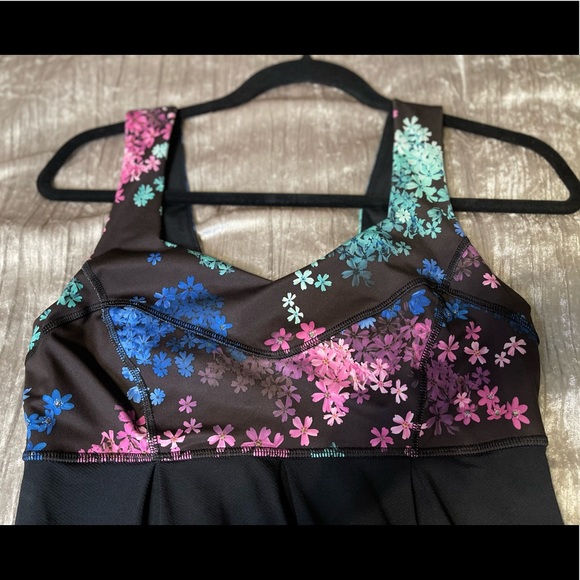Lululemon Tame Me Tank
Black / Petal Pop Multi Size 6 - Picture 4 of 14